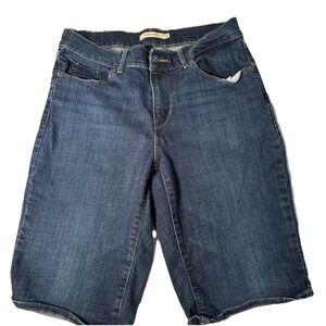 Women's Levis Classic Bermuda Shorts‎ 28W
